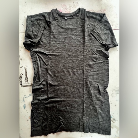 Alphalete Hero Seamless Short Sleeve - BLACK MARL COLOR - Picture 3 of 3